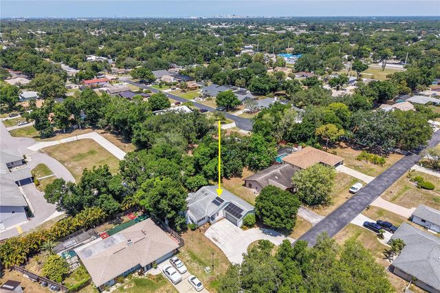 4424 MEADOW CREEK CIRCLE, Sarasota, FL 34233