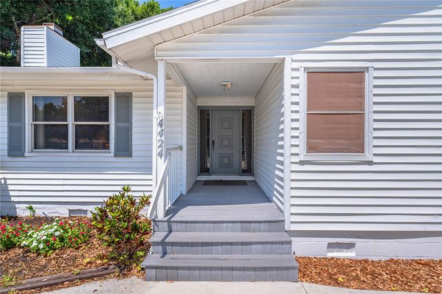 4424 MEADOW CREEK CIRCLE, Sarasota, FL 34233