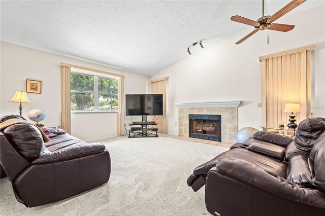 4424 MEADOW CREEK CIRCLE, Sarasota, FL 34233