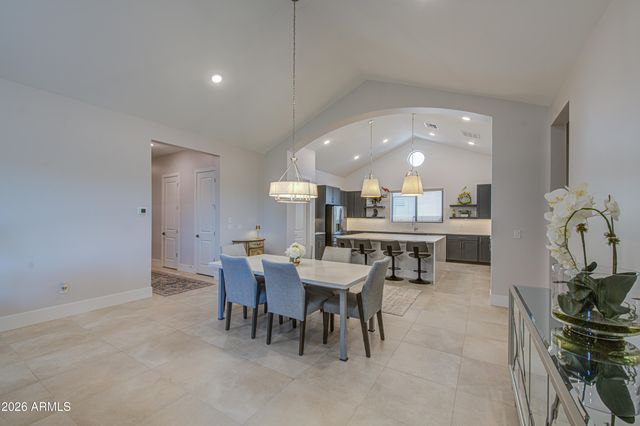 42113 N GOLDEN Trail, San Tan Valley, AZ 85140