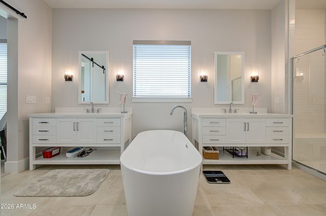 42113 N GOLDEN Trail, San Tan Valley, AZ 85140