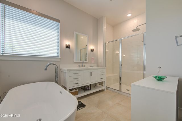 42113 N GOLDEN Trail, San Tan Valley, AZ 85140