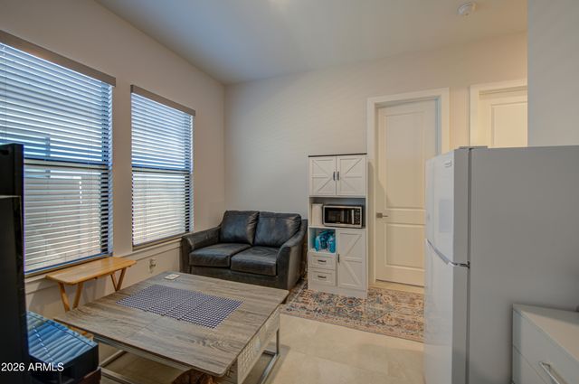 42113 N GOLDEN Trail, San Tan Valley, AZ 85140