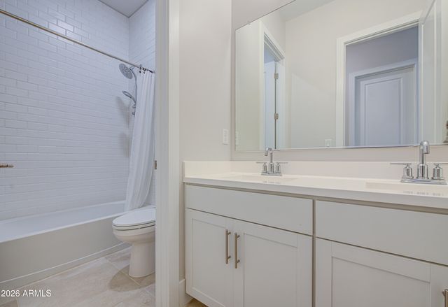 42113 N GOLDEN Trail, San Tan Valley, AZ 85140
