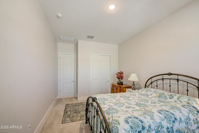 42113 N GOLDEN Trail, San Tan Valley, AZ 85140