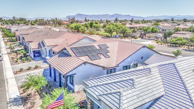 42113 N GOLDEN Trail, San Tan Valley, AZ 85140