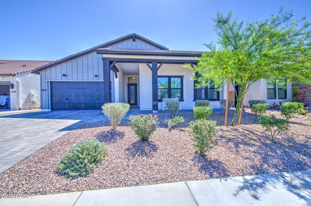 42113 N GOLDEN Trail, San Tan Valley, AZ 85140