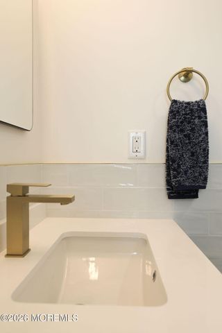 50 Valentine Street 22B, Monmouth Beach, NJ 07750