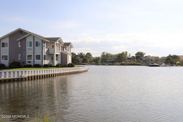 50 Valentine Street 22B, Monmouth Beach, NJ 07750