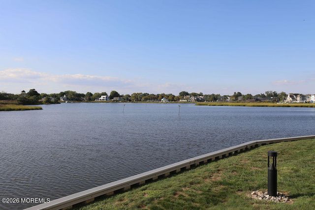 50 Valentine Street 22B, Monmouth Beach, NJ 07750