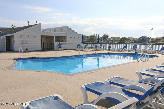 50 Valentine Street 22B, Monmouth Beach, NJ 07750