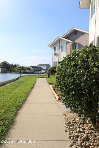 50 Valentine Street 22B, Monmouth Beach, NJ 07750
