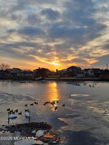 50 Valentine Street 22B, Monmouth Beach, NJ 07750