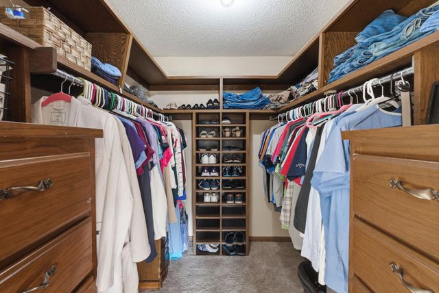 16711 SW 154th Ter, Rose Hill, KS 67133