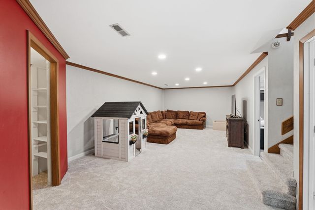 16711 SW 154th Ter, Rose Hill, KS 67133