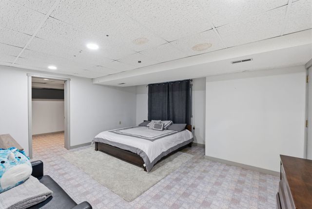 16711 SW 154th Ter, Rose Hill, KS 67133