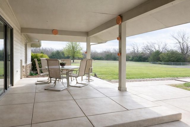 16711 SW 154th Ter, Rose Hill, KS 67133