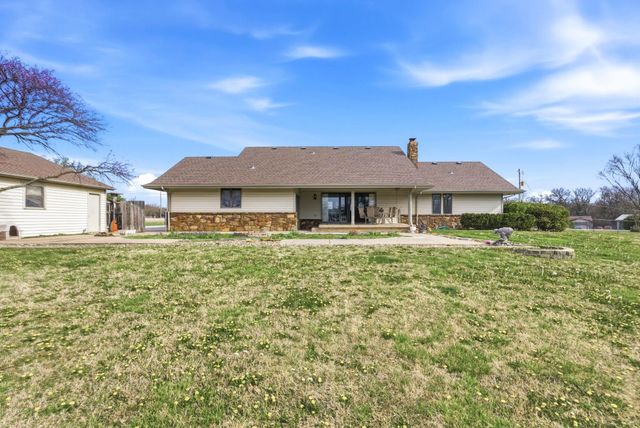 16711 SW 154th Ter, Rose Hill, KS 67133