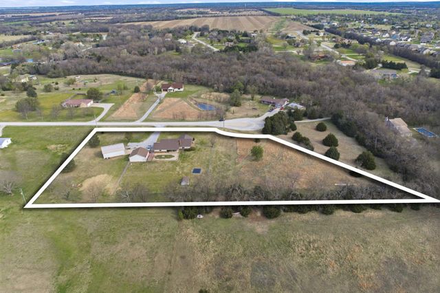 16711 SW 154th Ter, Rose Hill, KS 67133