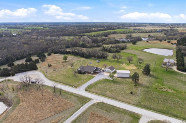 16711 SW 154th Ter, Rose Hill, KS 67133