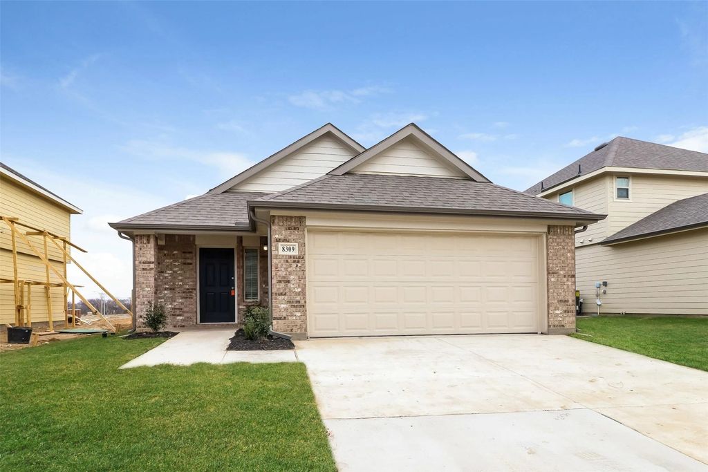 8309 Yaupon Holly, Fort Worth, TX 76123