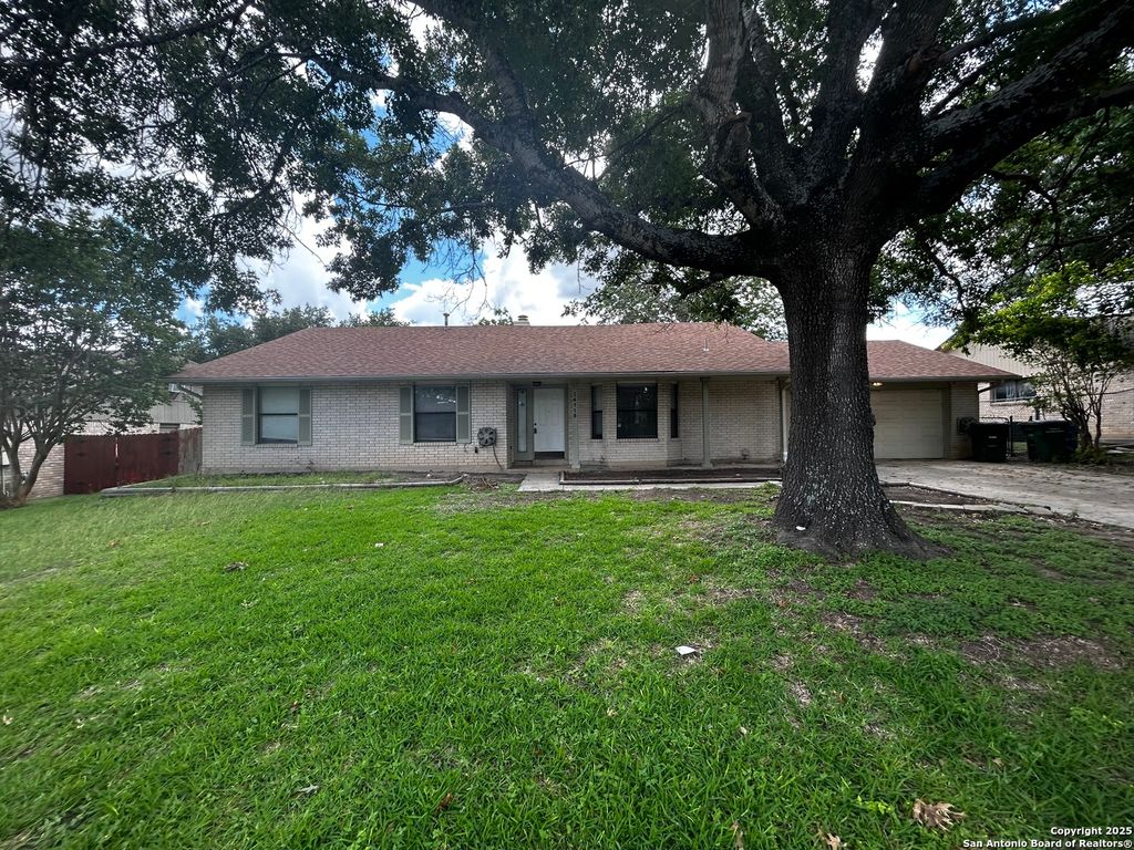 14118 SUSANCREST DR, San Antonio, TX 78232