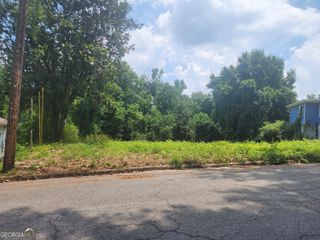 2782 Mango Circle NW, Atlanta, GA 30318