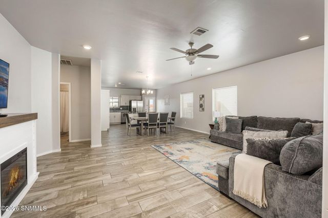 3966 Caspian Road, Las Cruces, NM 88012