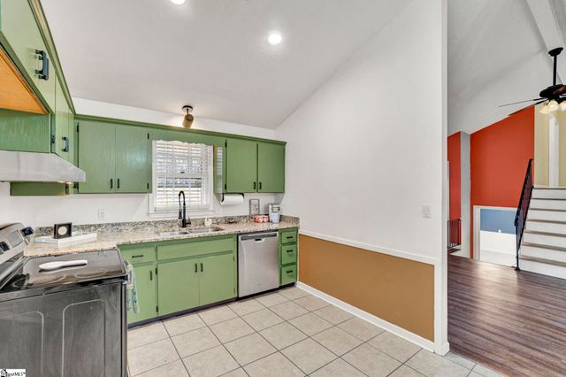 107 Bentbrush Drive, Simpsonville, SC 29680