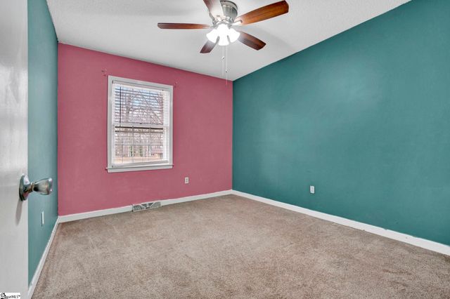 107 Bentbrush Drive, Simpsonville, SC 29680