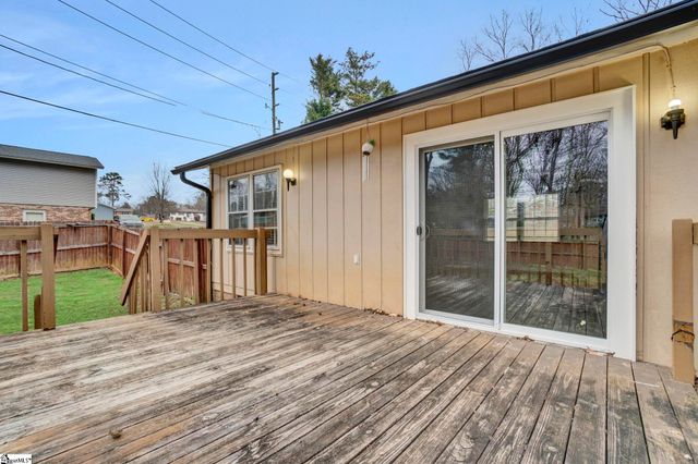 107 Bentbrush Drive, Simpsonville, SC 29680