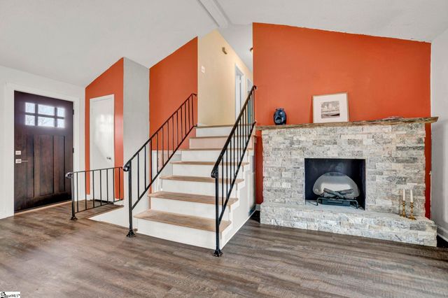 107 Bentbrush Drive, Simpsonville, SC 29680