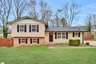 107 Bentbrush Drive, Simpsonville, SC 29680