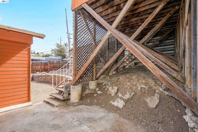16805 President Dr, Castro Valley, CA 94578