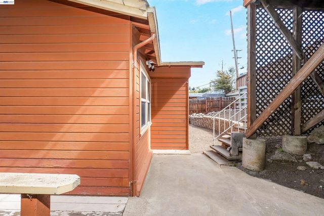 16805 President Dr, Castro Valley, CA 94578