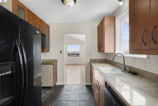 16805 President Dr, Castro Valley, CA 94578