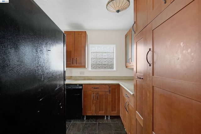 16805 President Dr, Castro Valley, CA 94578