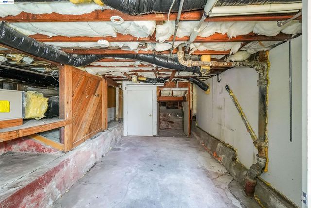16805 President Dr, Castro Valley, CA 94578