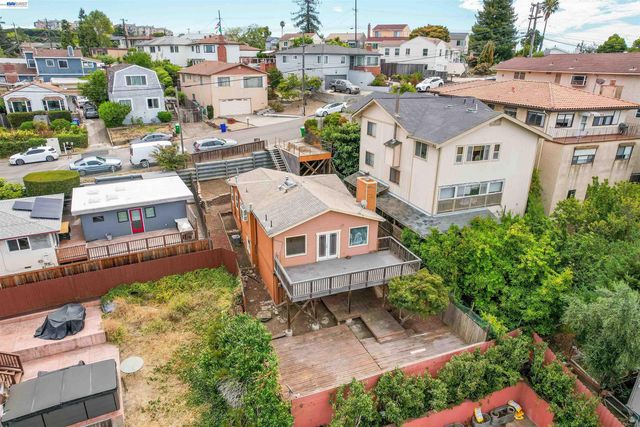 16805 President Dr, Castro Valley, CA 94578