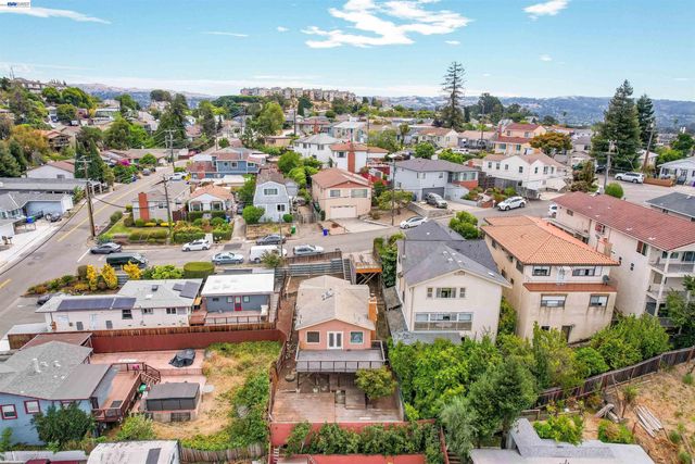 16805 President Dr, Castro Valley, CA 94578