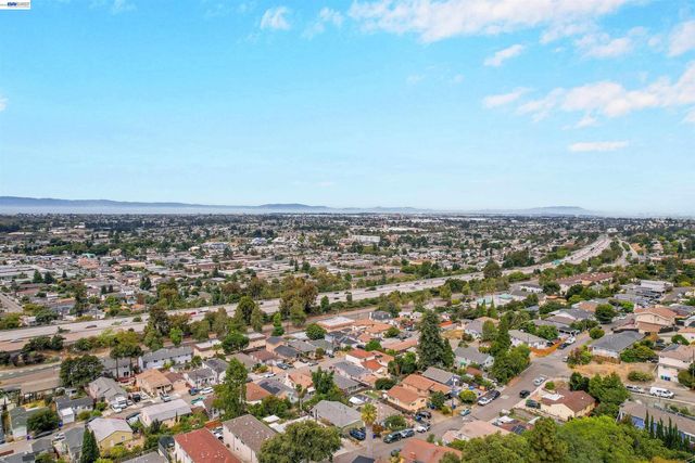 16805 President Dr, Castro Valley, CA 94578