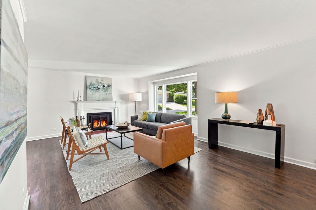 2111 Lincolnwood Drive, Evanston, IL 60201 — photo 5