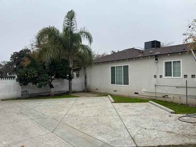 5225 E Belmont Avenue, Fresno, CA 93727