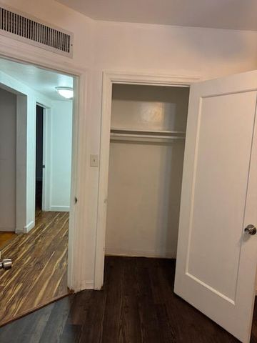 5225 E Belmont Avenue, Fresno, CA 93727