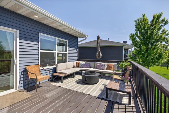 2124 Donald Drive, Cedar Falls, IA 50613