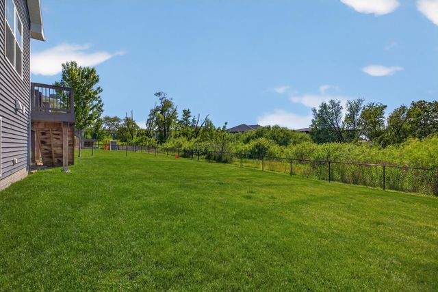 2124 Donald Drive, Cedar Falls, IA 50613