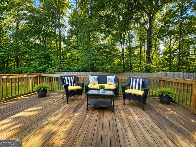 1425 Wyndham Way, Bethlehem, GA 30620