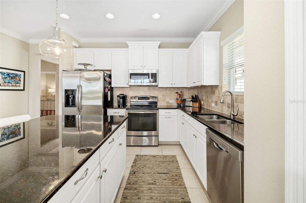 Image 15 of property listing at 5423 FAIRFIELD BOULEVARD, Bradenton, FL 34203