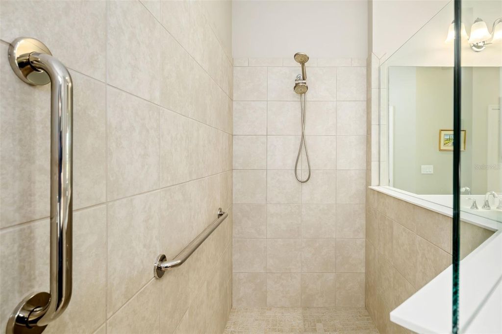 Image 30 of property listing at 5423 FAIRFIELD BOULEVARD, Bradenton, FL 34203