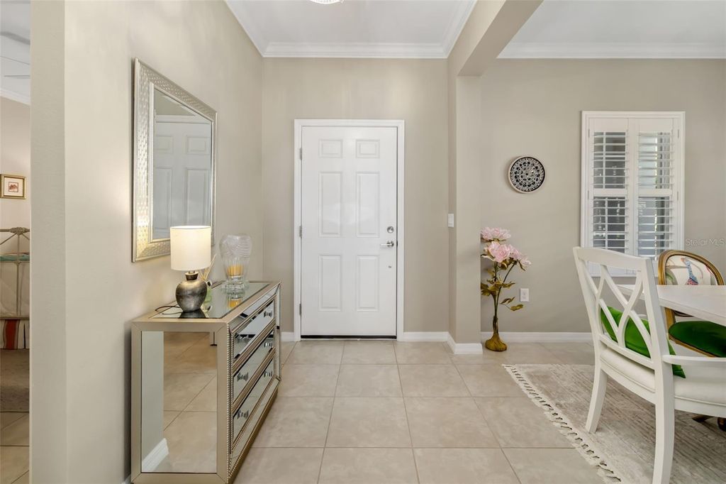 Image 5 of property listing at 5423 FAIRFIELD BOULEVARD, Bradenton, FL 34203